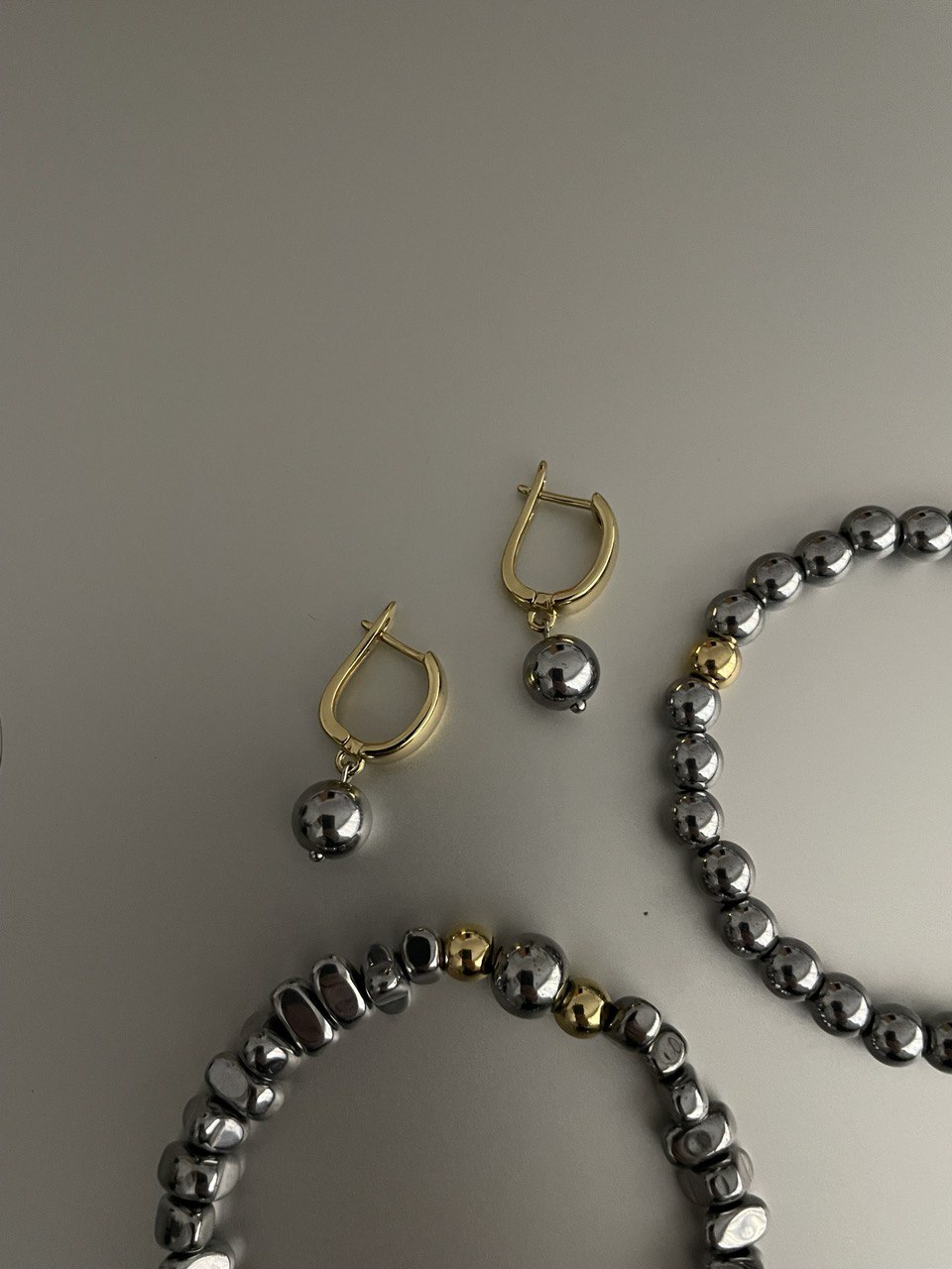 Pendientes con hematita bicolor