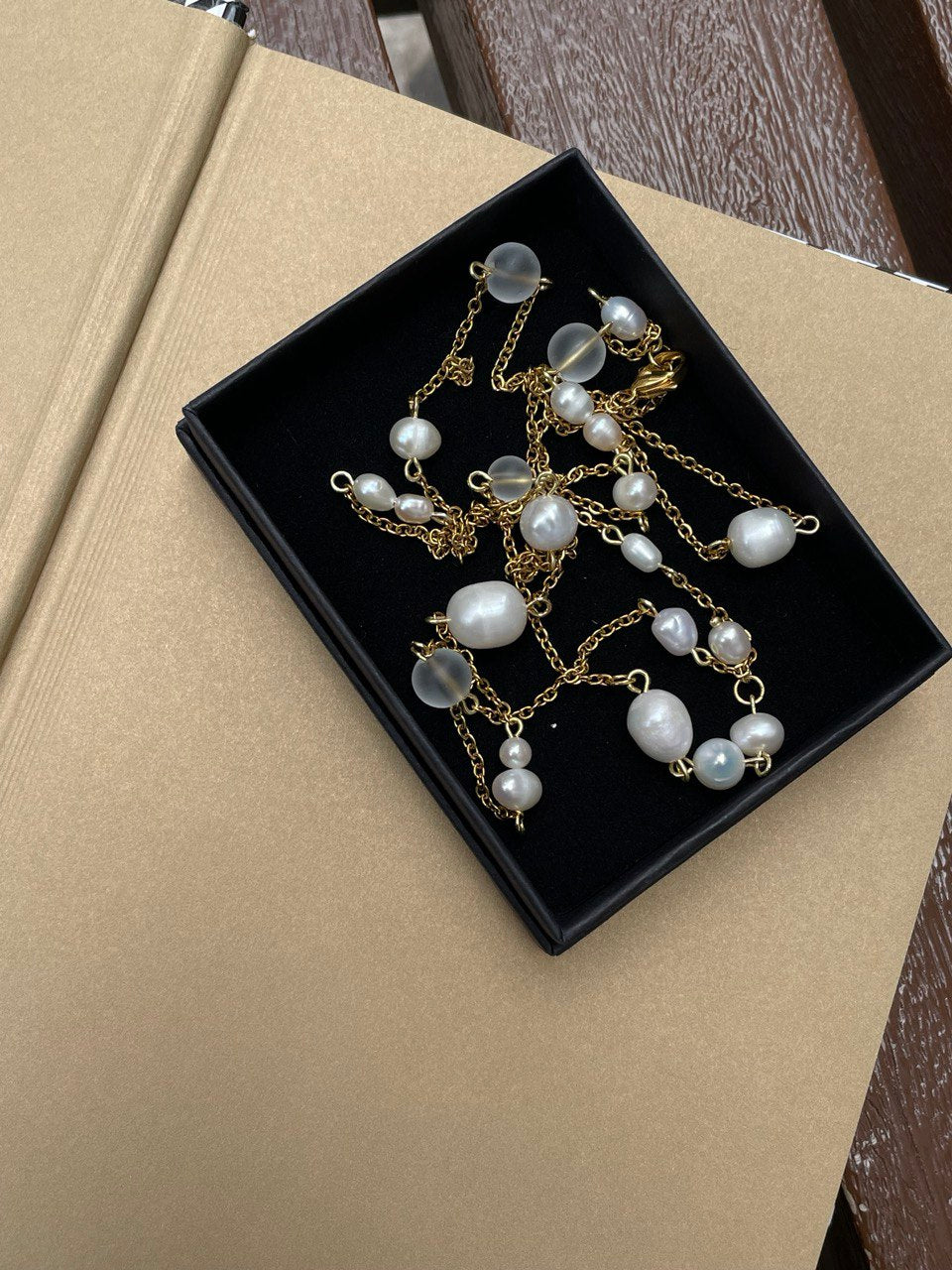 Колье - галстук из жемчуга