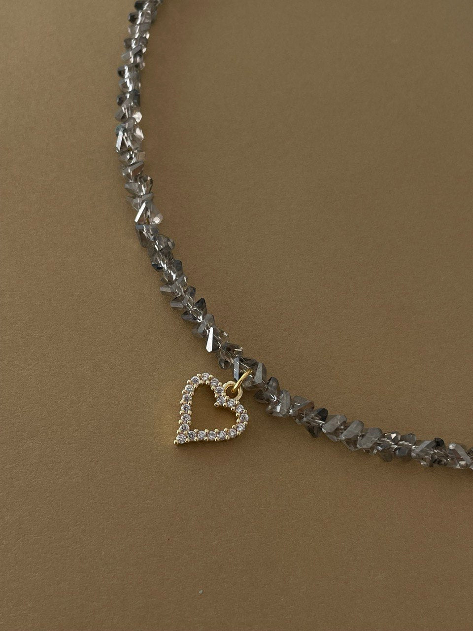 Necklace made of crystal chips