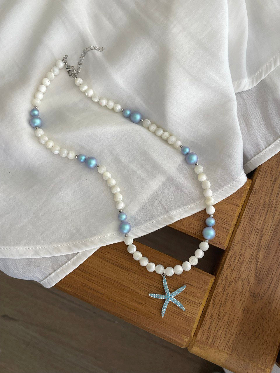 Mother of pearl necklace "Sea"