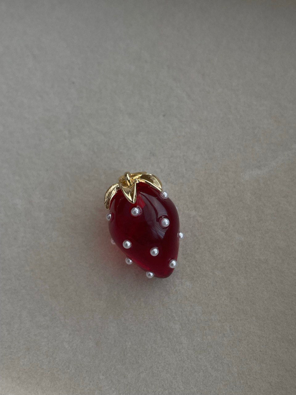 Подвеска "Клубничка"