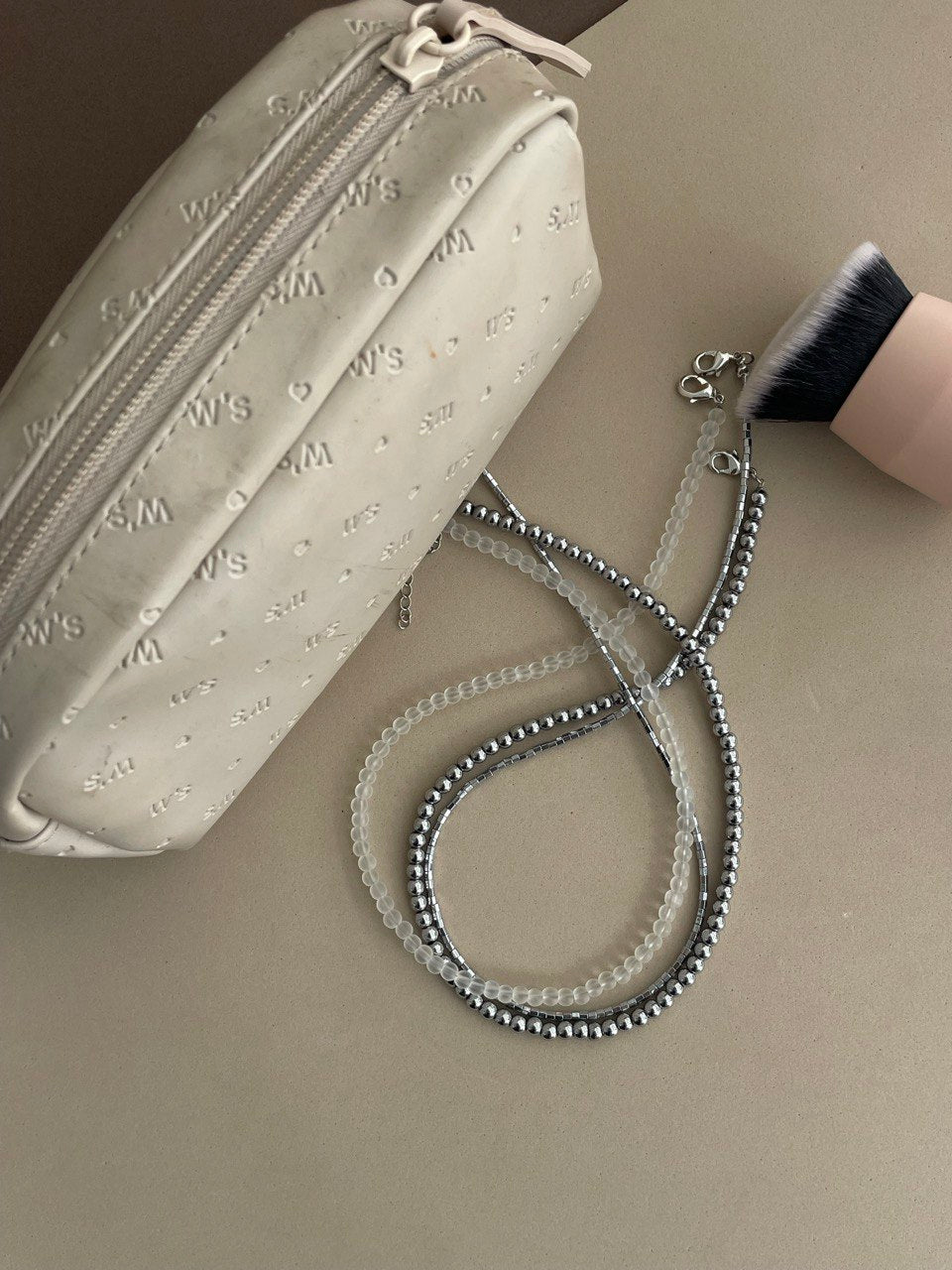 Колье из гематита