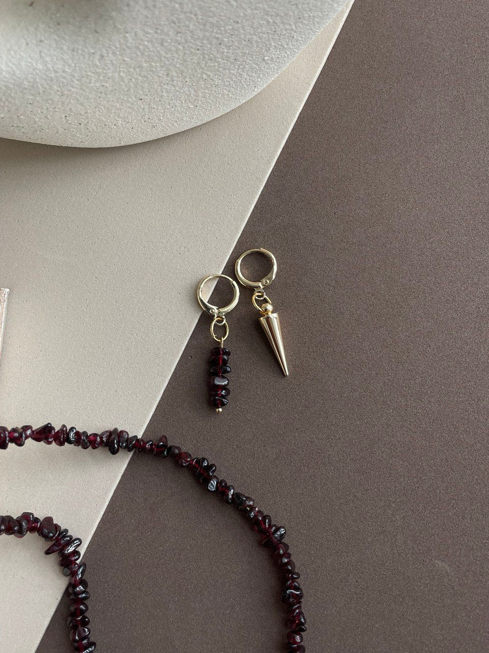 Серьги из граната