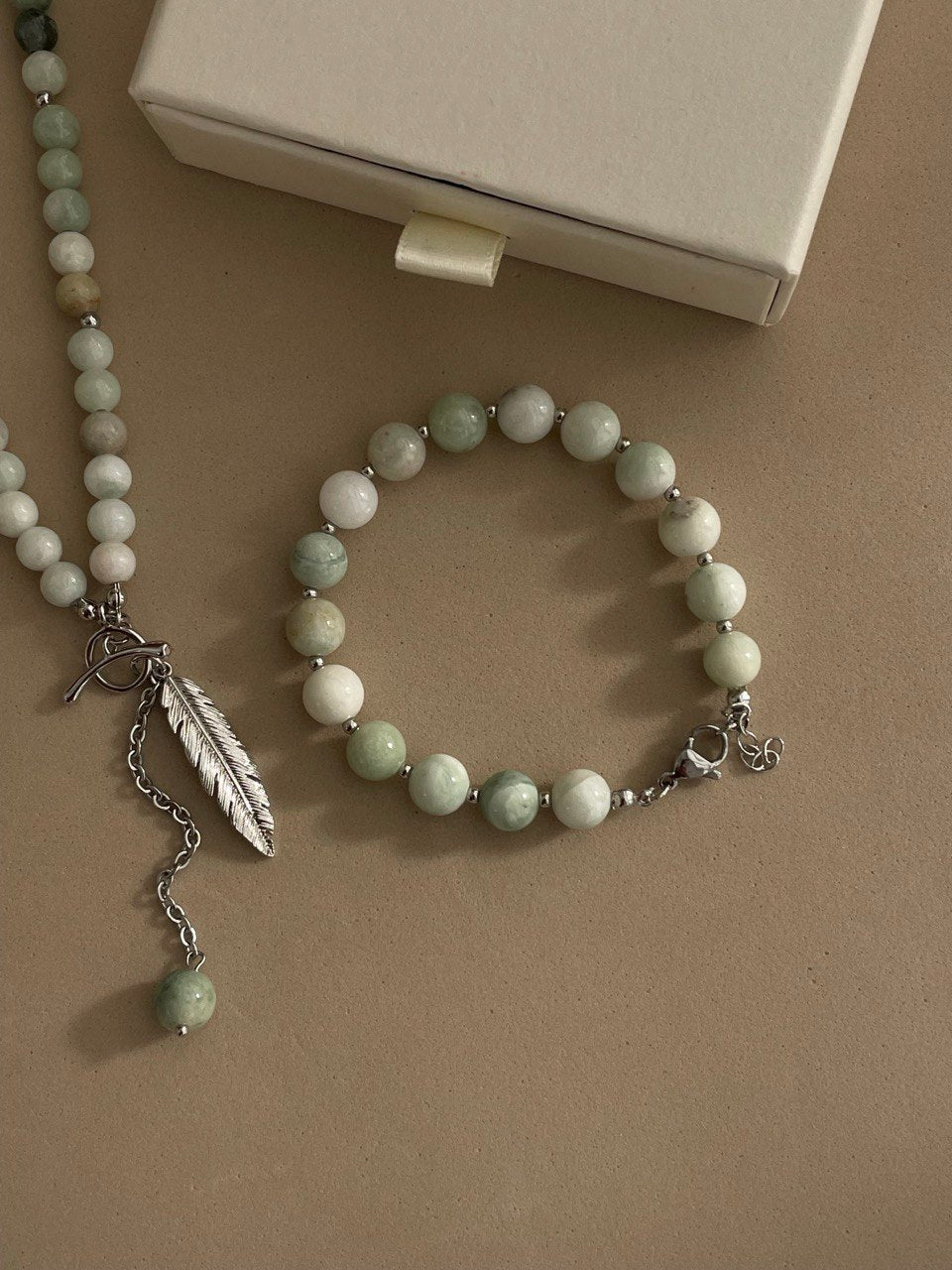 Браслет из жадеита