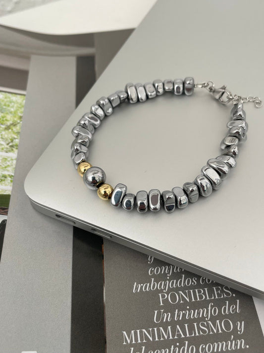 Браслет из гематита биколорный