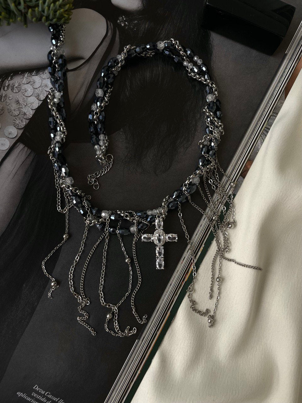 Колье многорядное с крестом