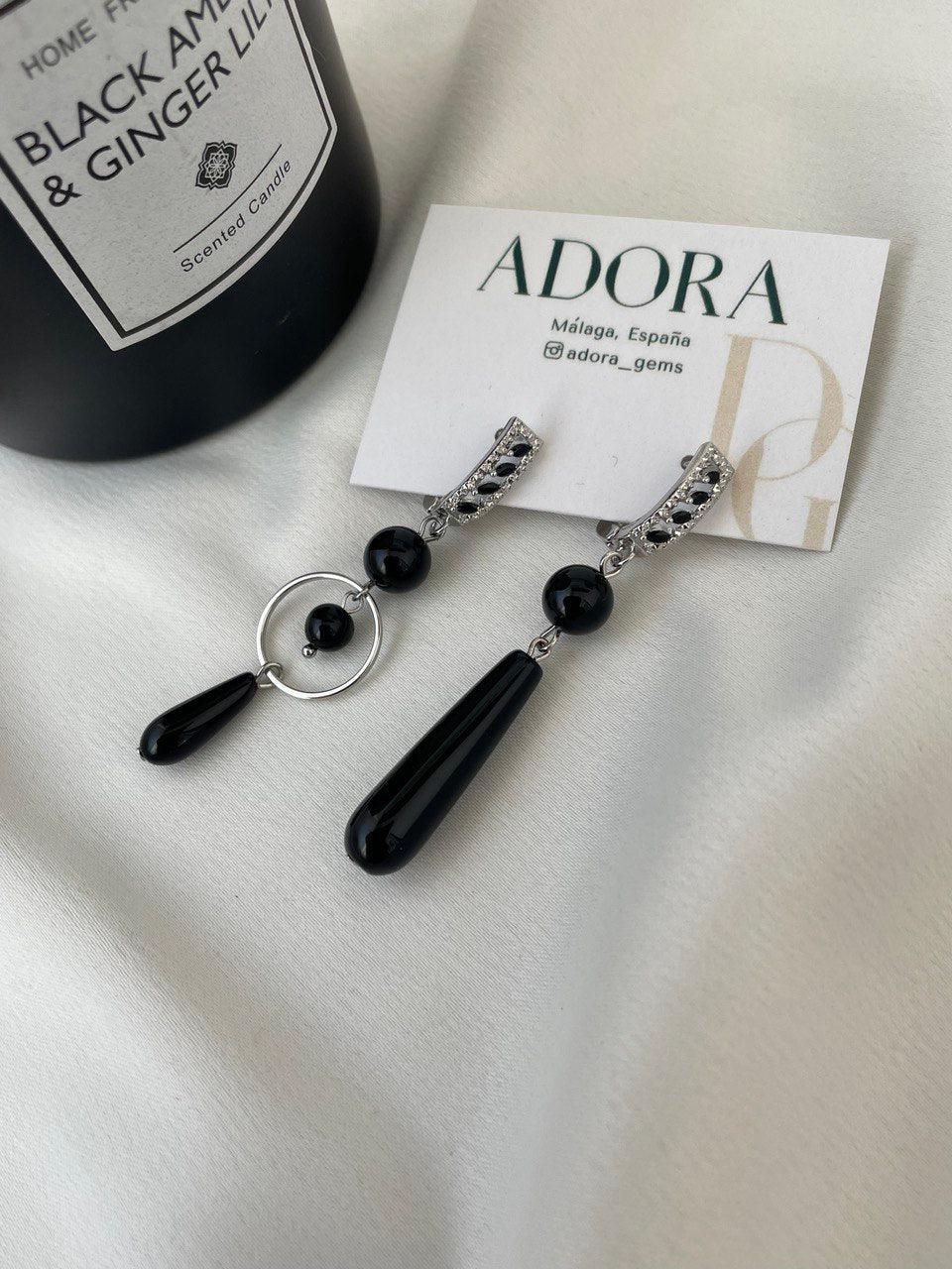 Pendientes asimétricos de ágata negra