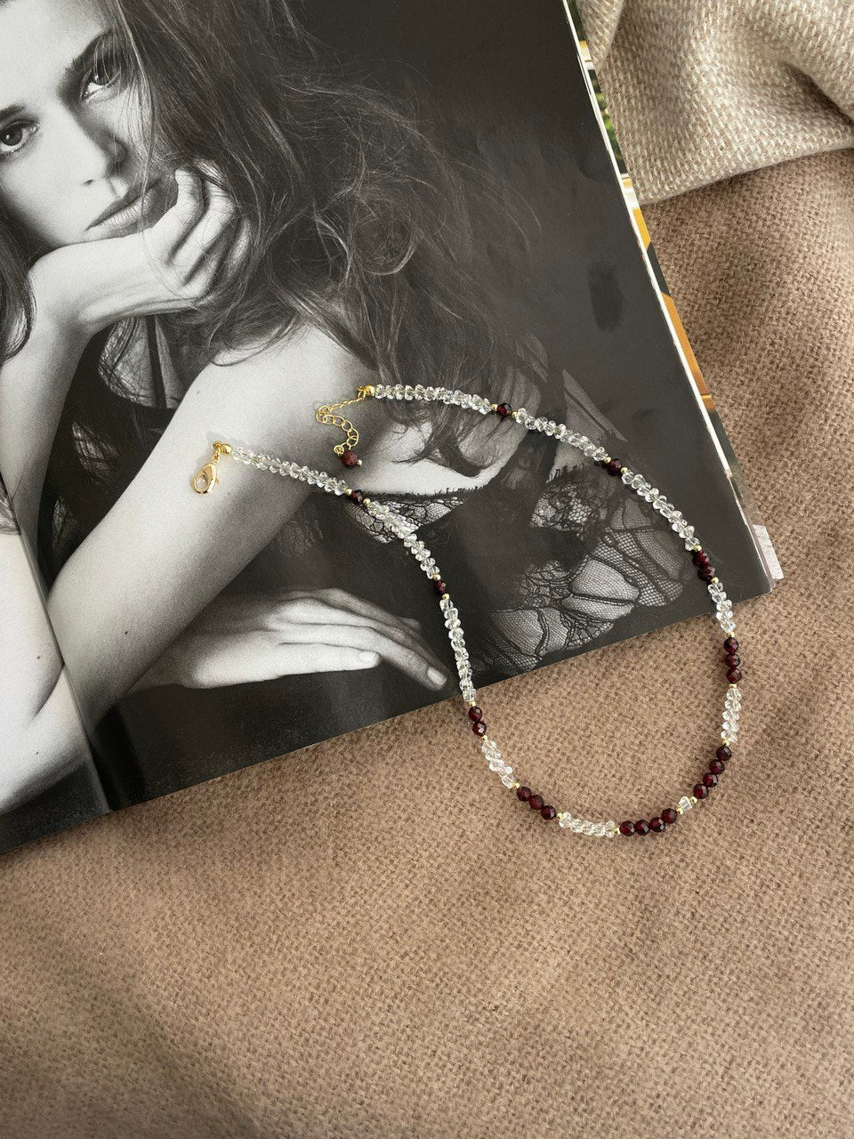 Колье с гранатом