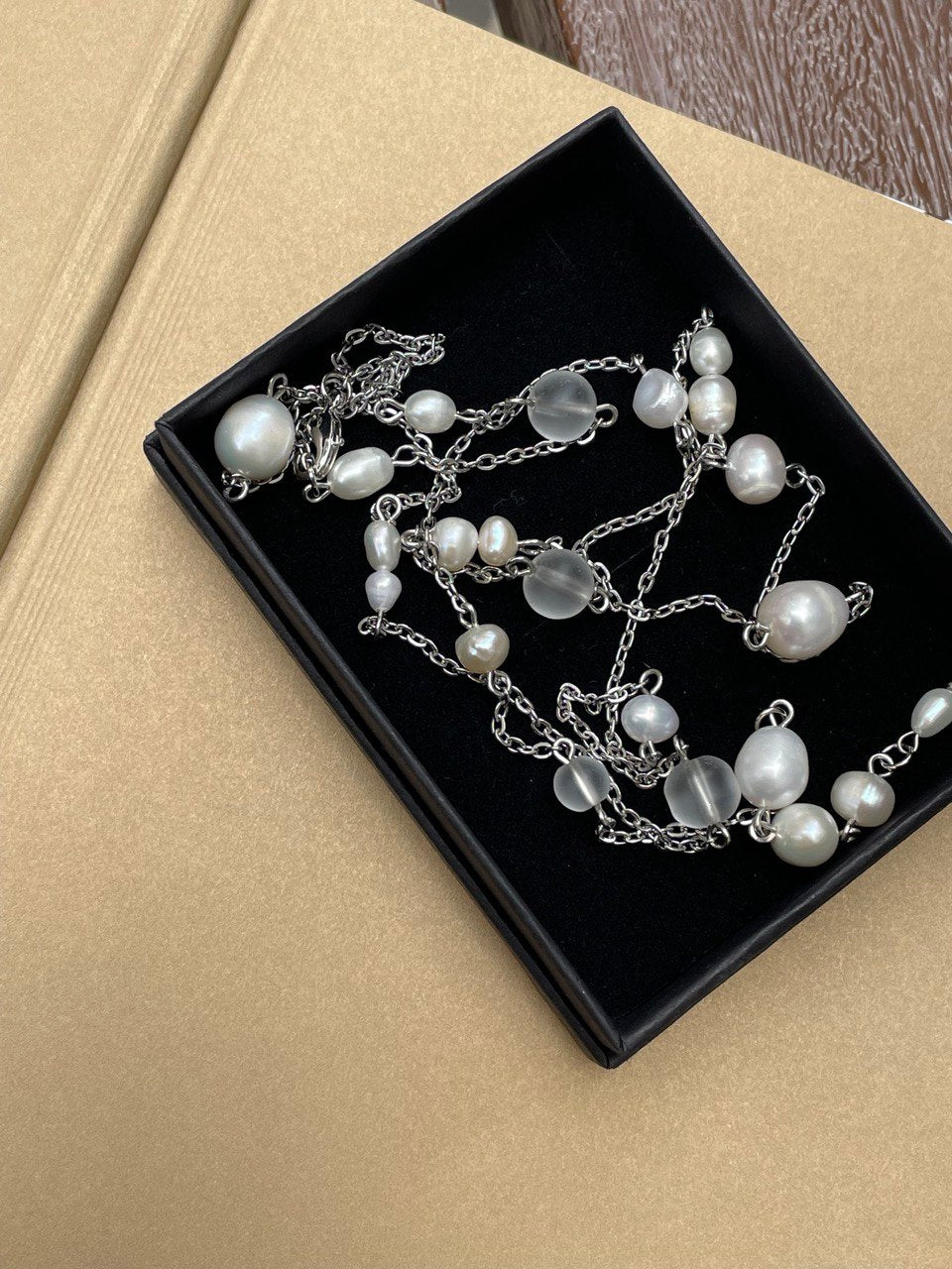 Колье - галстук из жемчуга