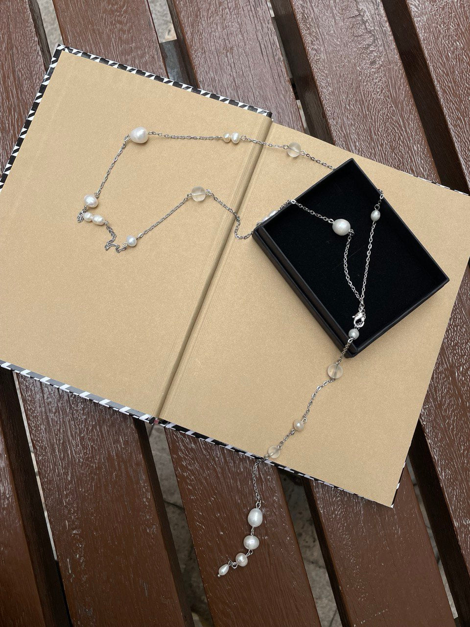 Колье - галстук из жемчуга