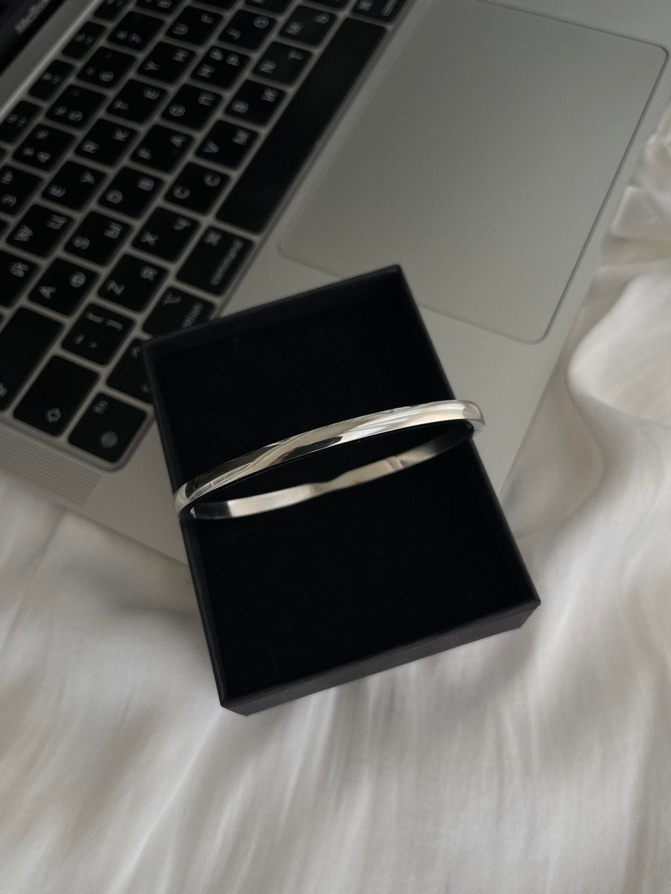 Браслет из стали