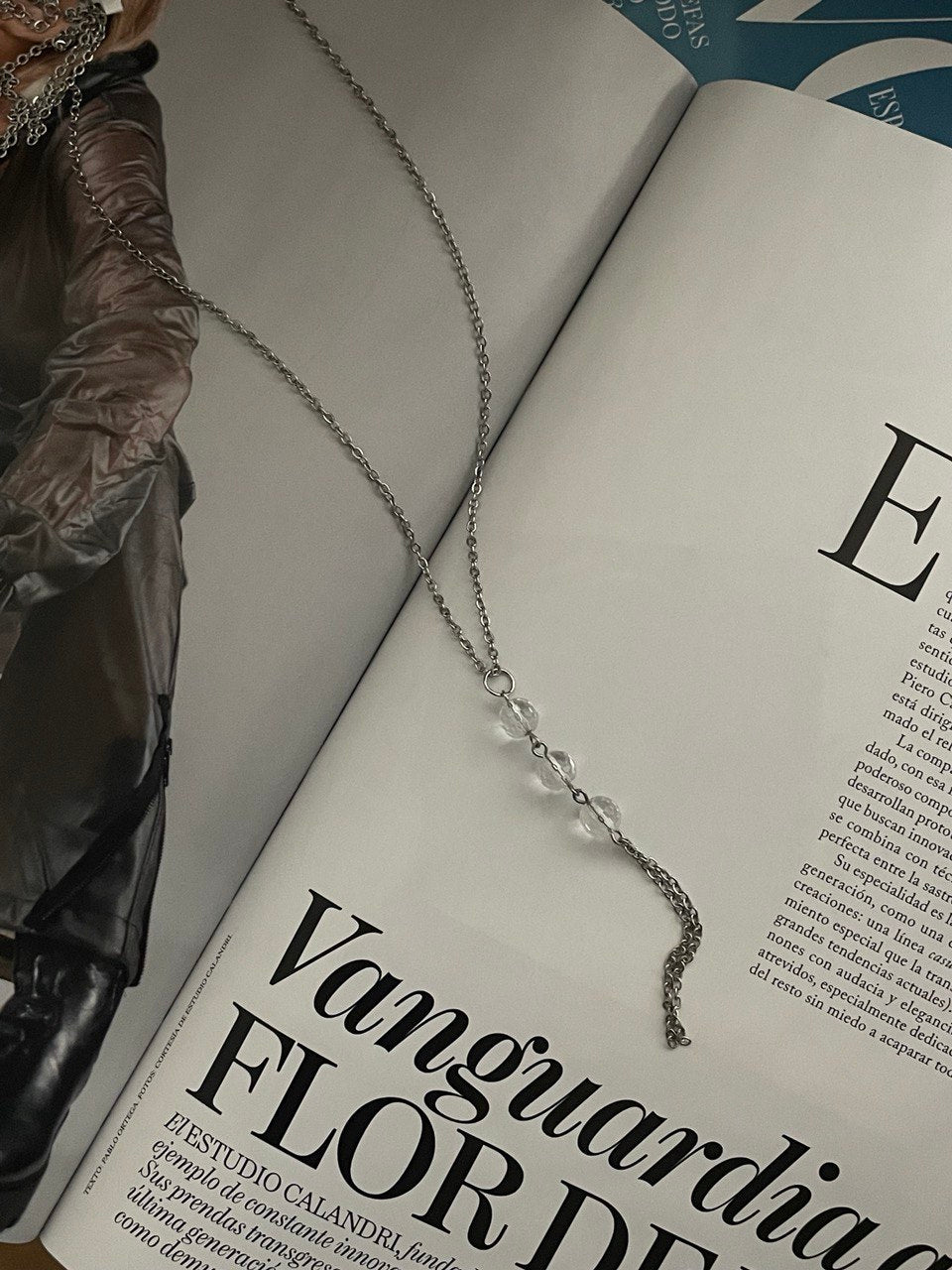 Chain with rock crystal pendant