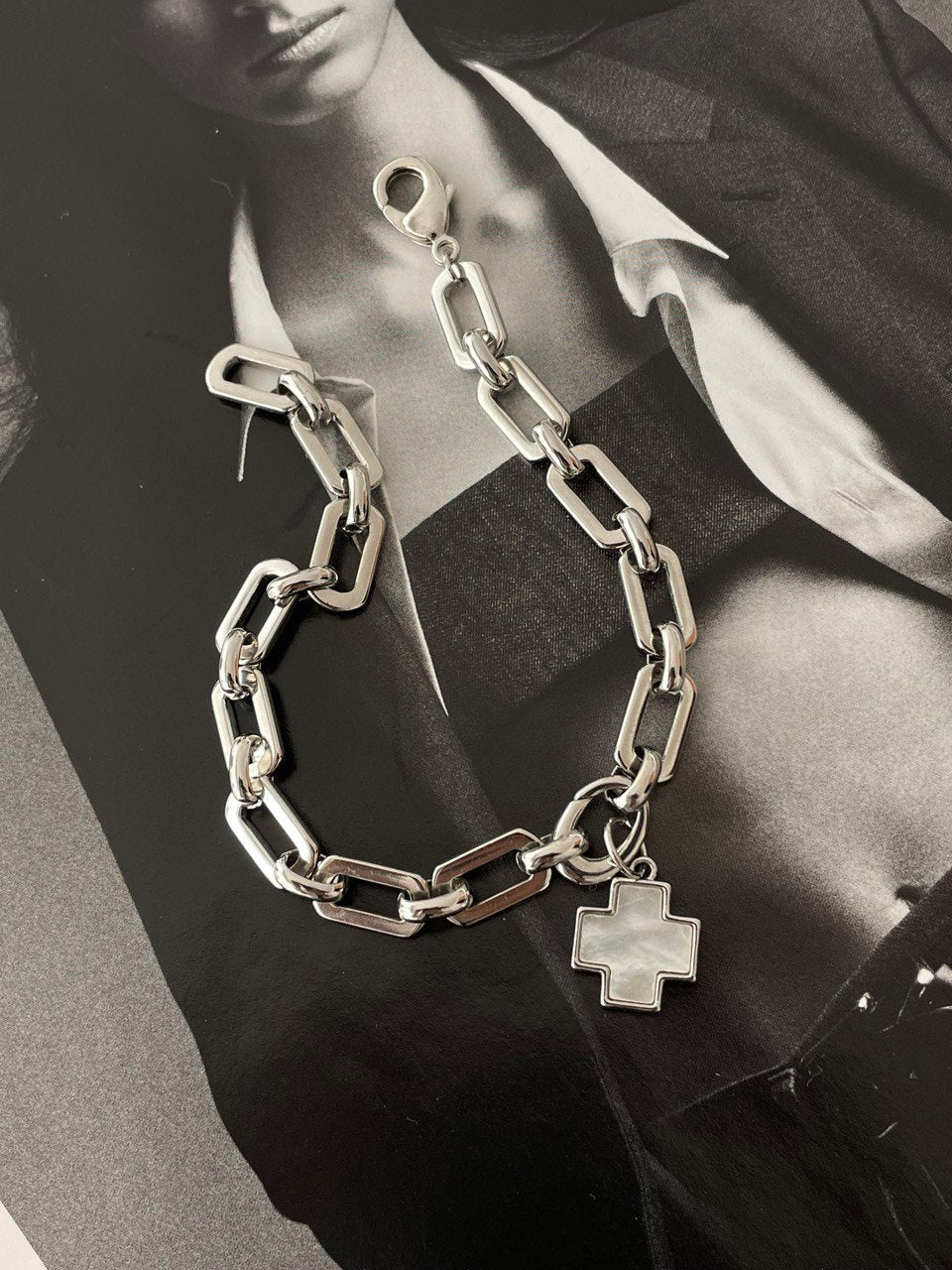 Браслет - цепь с крестом