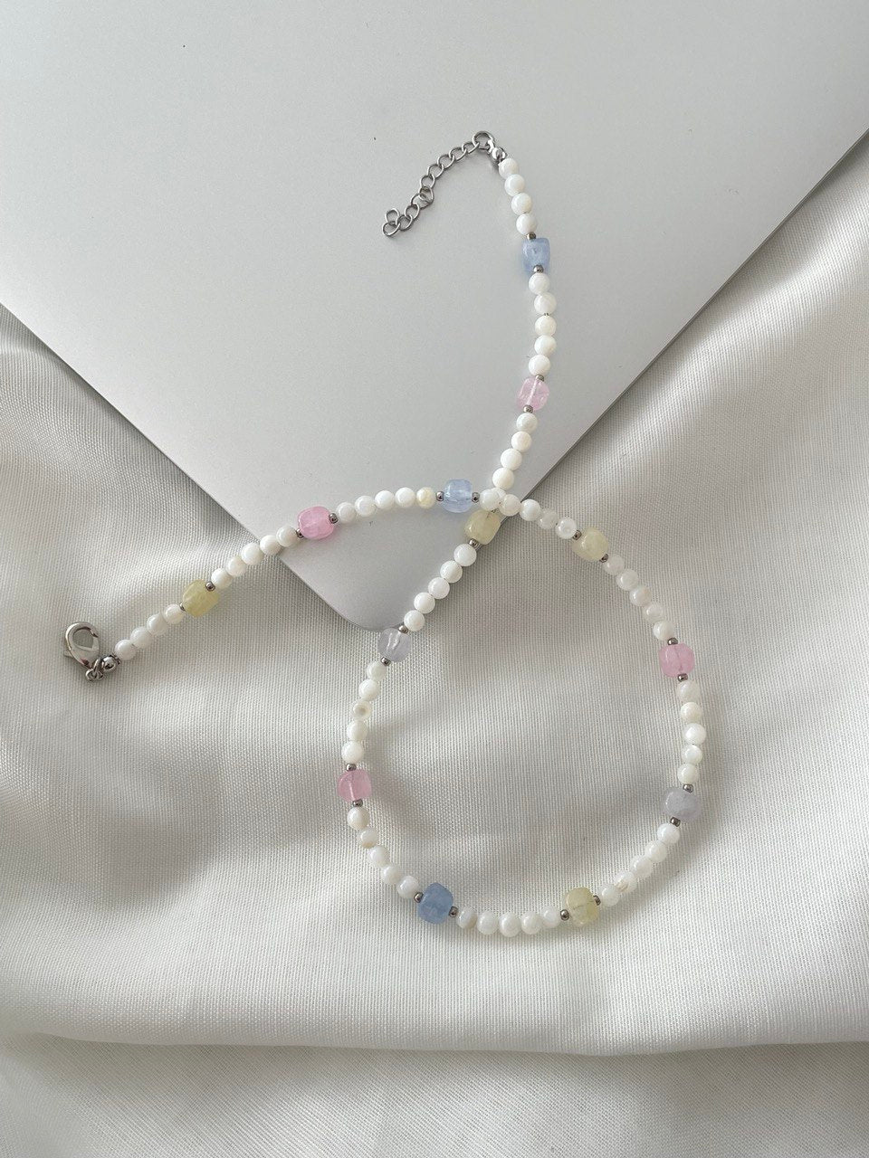 Mother of pearl necklace