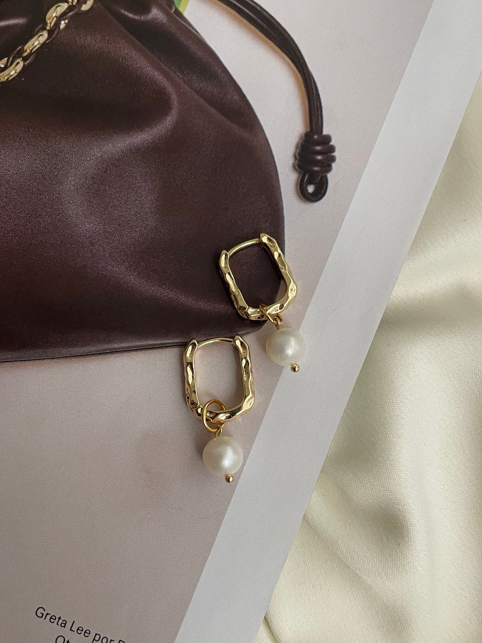 Earrings - ovals with agate and pearls