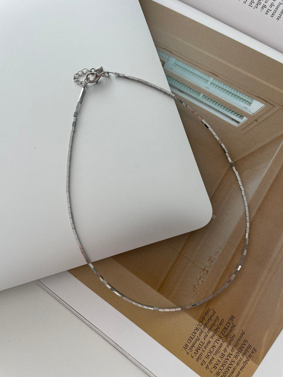 Колье из гематита