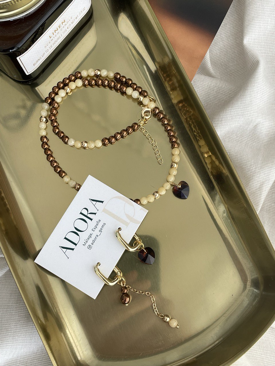 Колье из гематита и кальцита