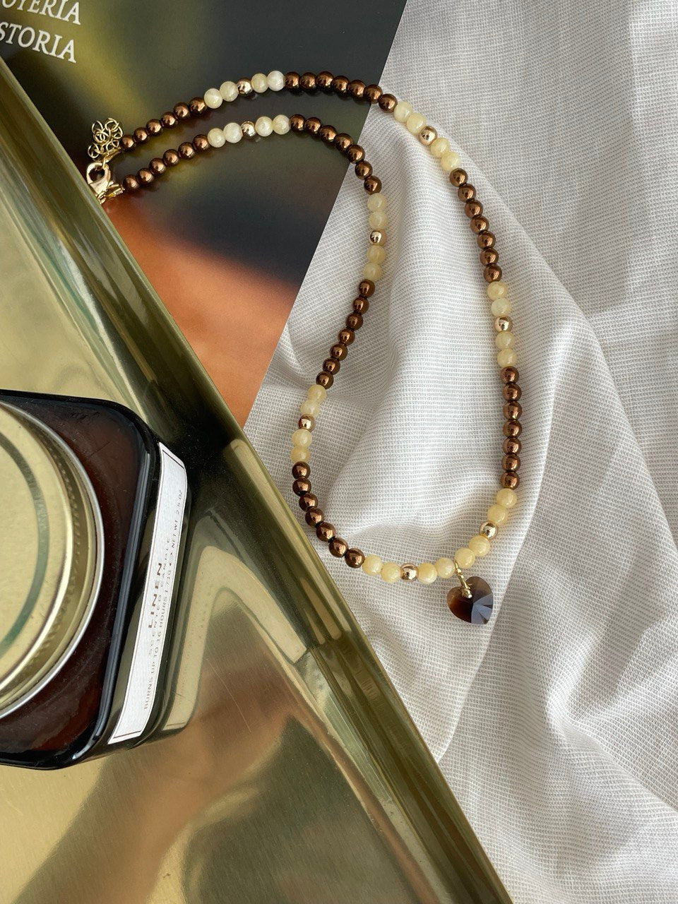 Колье из гематита и кальцита