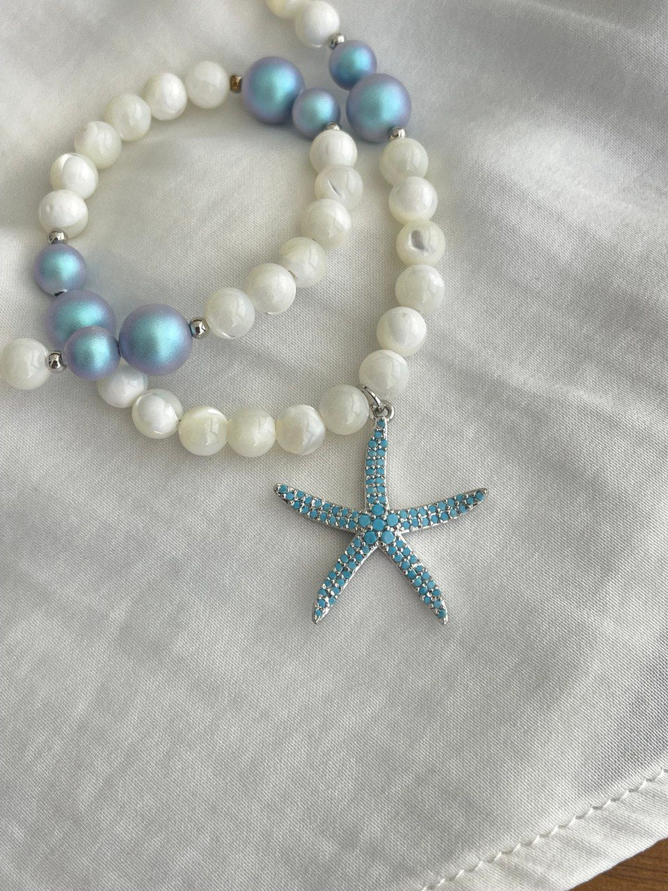 Mother of pearl necklace "Sea"
