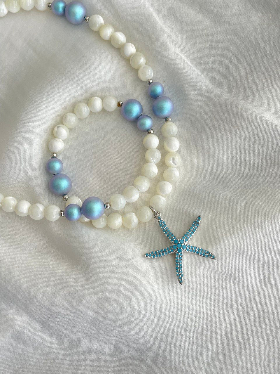 Mother of pearl necklace "Sea"