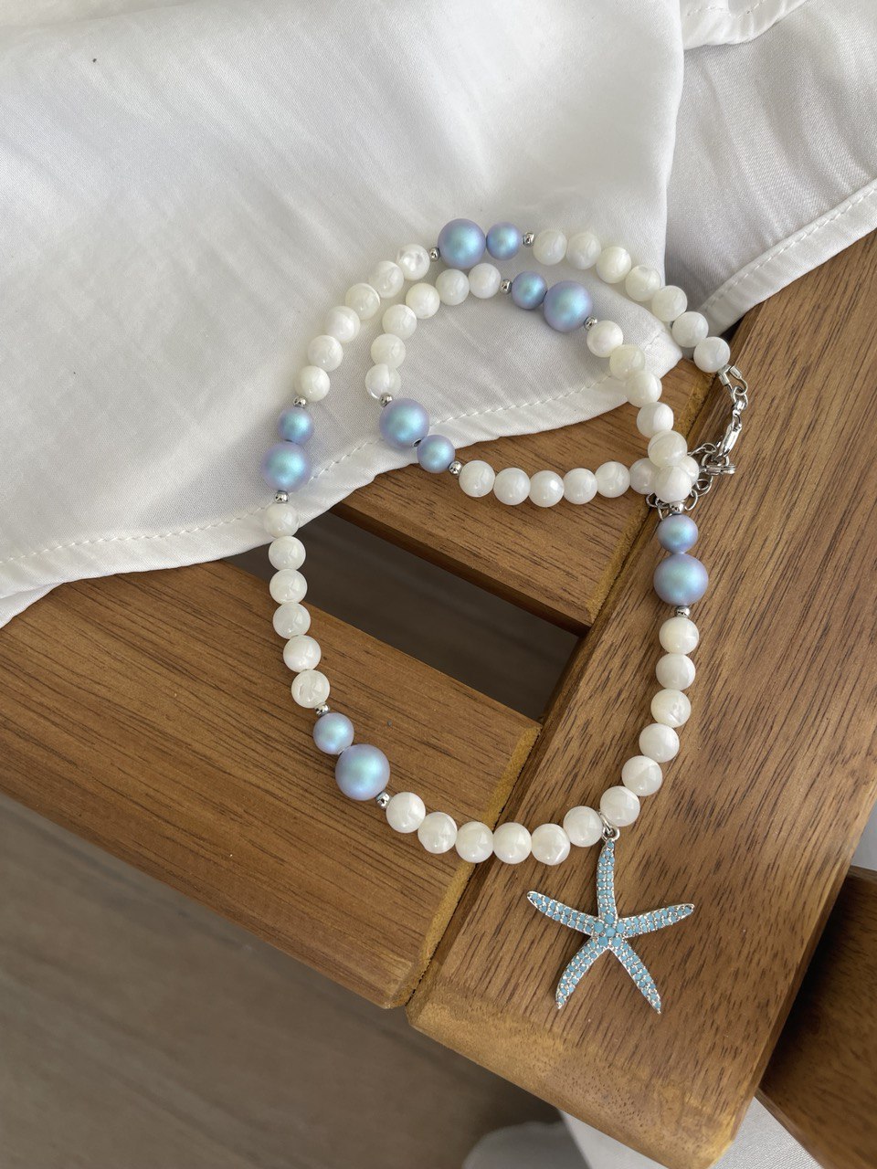 Mother of pearl necklace "Sea"
