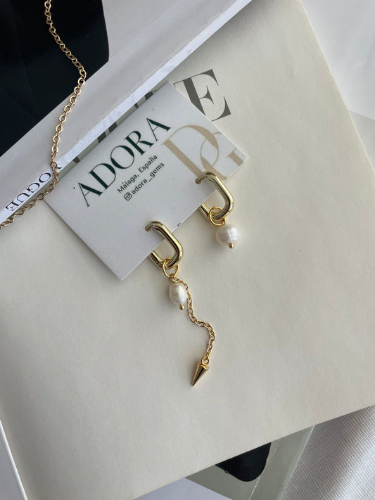 Серьги - овалы с жемчугом