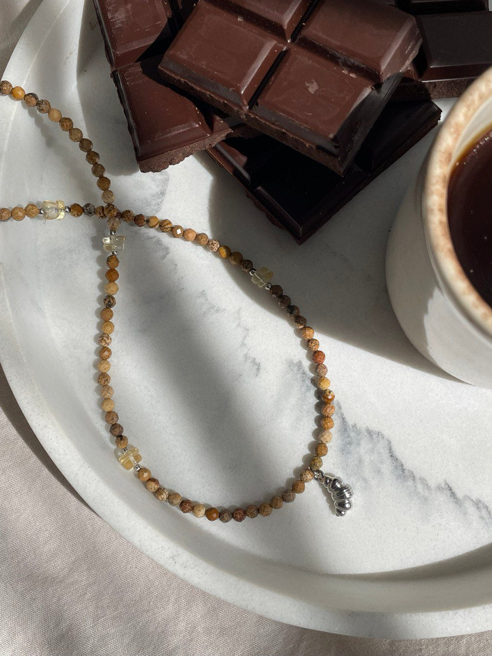 Колье "Круассан"