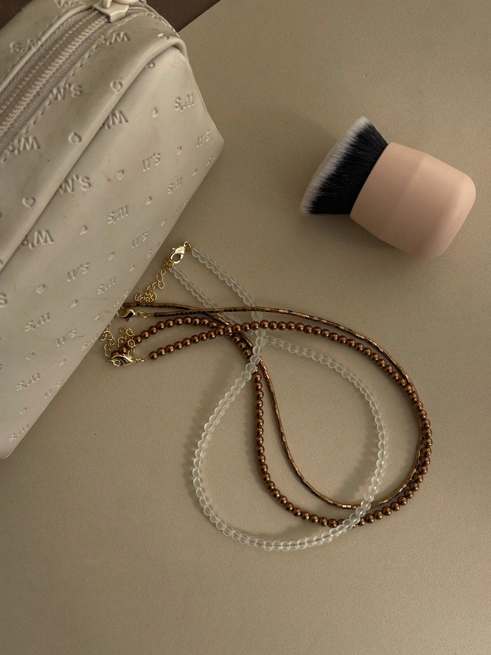 Колье из гематита