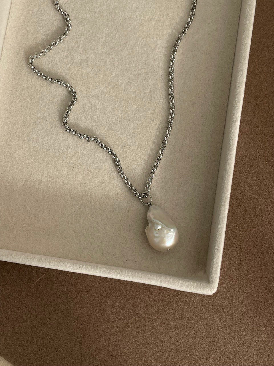 Цепочка с жемчугом