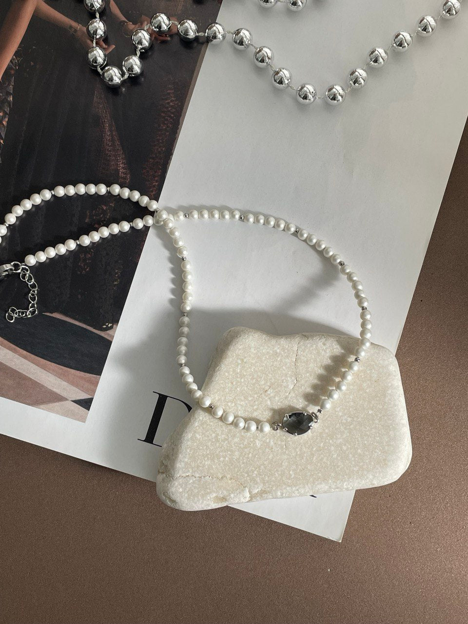 Колье с кристаллом