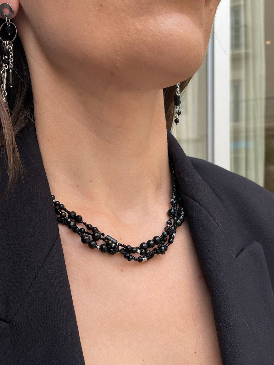 Колье "Черный лебедь"