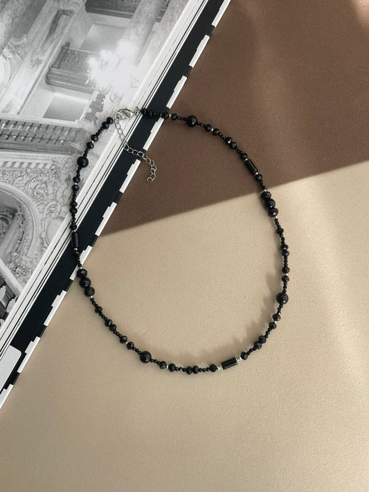 Колье "Черный лебедь" тонкое