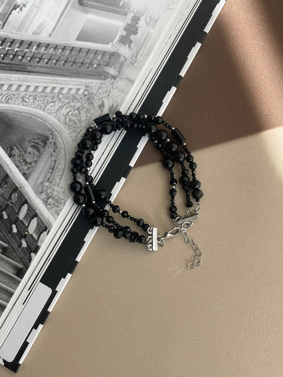 Браслет "Черный лебедь"