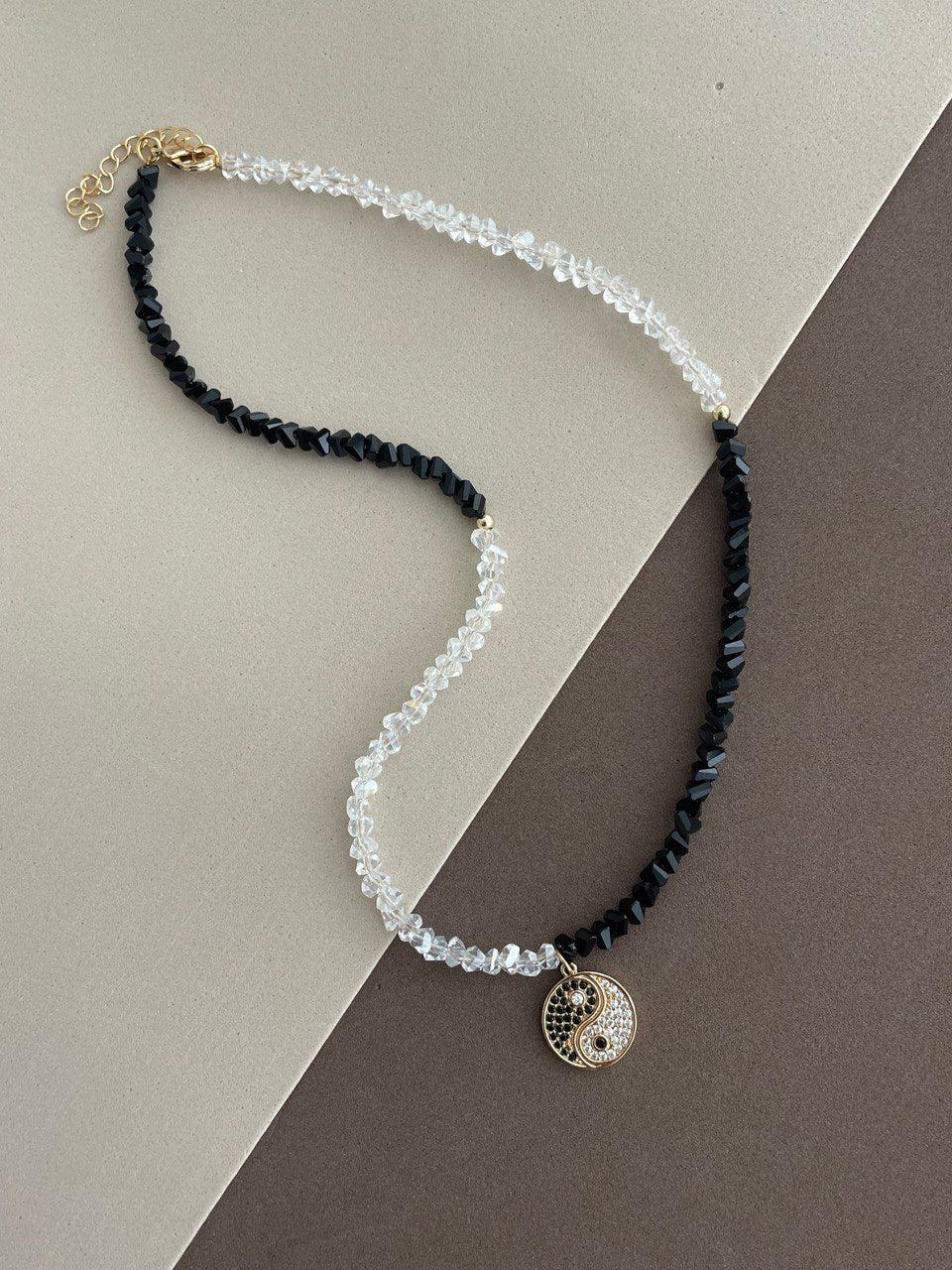 Колье "Инь Янь"