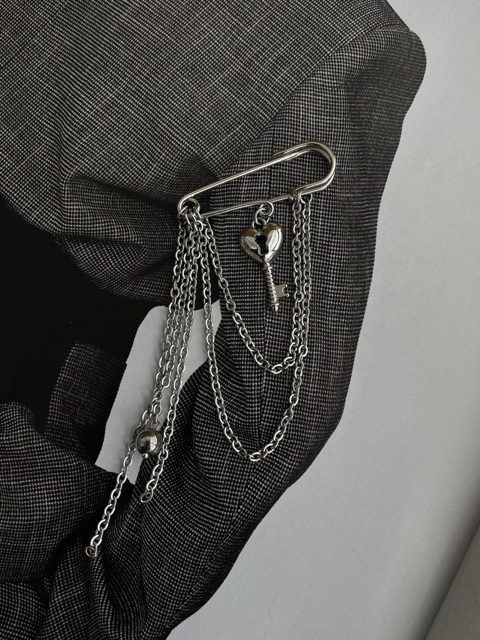 Брошь "Ключик"