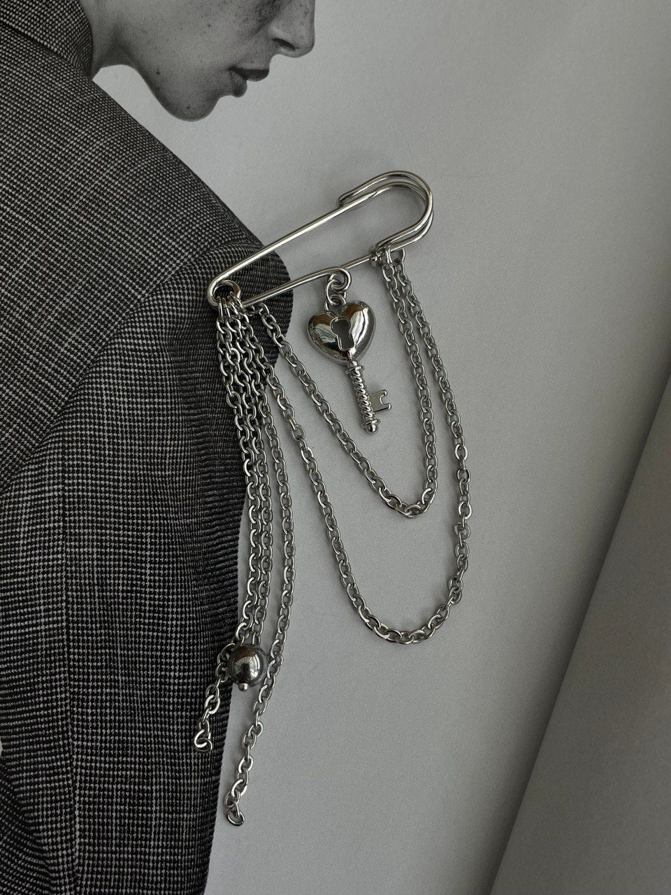 Брошь "Ключик"