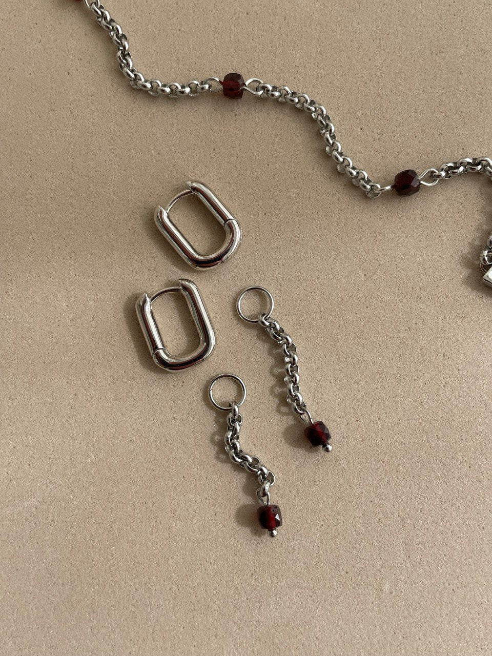 Набор подвесок с гранатом